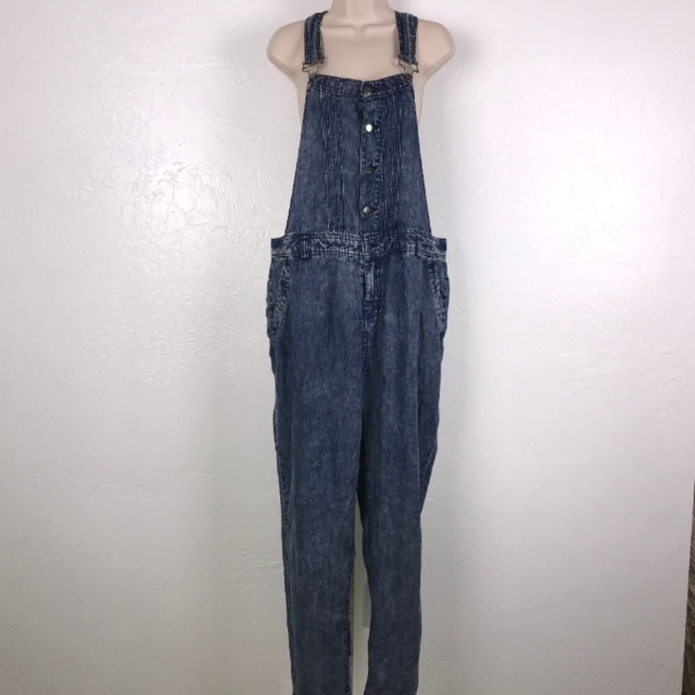 Forever21 lightweight denim colored overalls,
